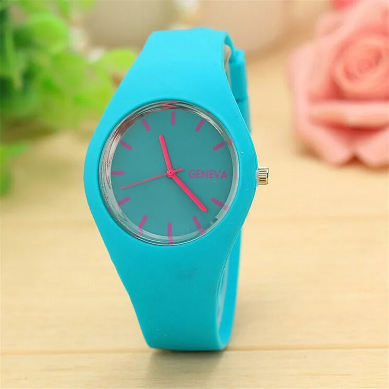 Reloj New Fashion Classic Silicone Women Watch simple style wrist watch Silicone Rubber casual dress Girl reloj mujer clock