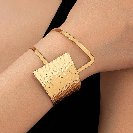 Geometric Open Bracelet for Women Fashion Heart Bracelets Personality Jewelry Luxury Exaggerated Female Bangle Accessories - Tamnz