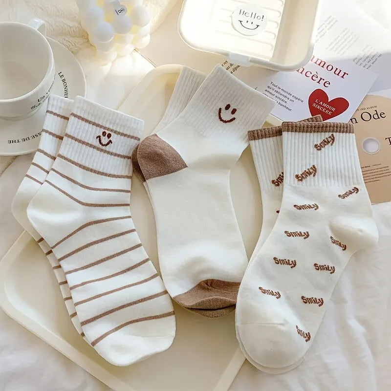 5 Pairs Cute Smiling Print Socks, Comfy & Soft Crew Sports Socks, Women's Stockings & Hosiery - TaMNz