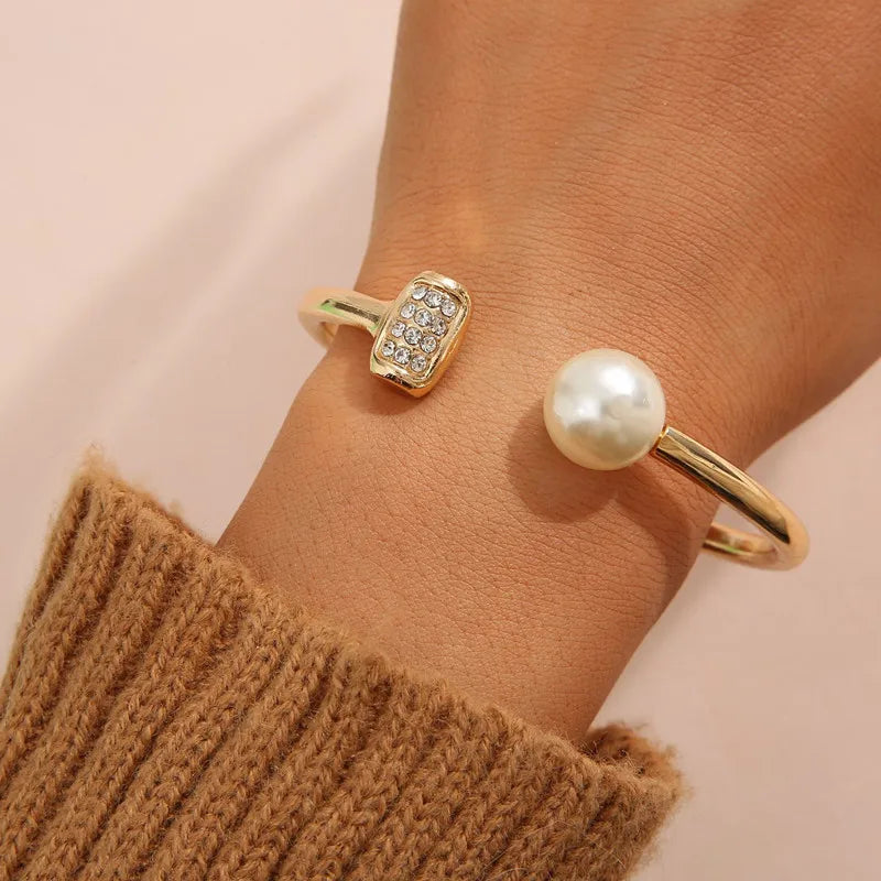 Summer Simple Baroque Pearl Bracelet Woman French Personality Fashion Gold Color Bracelet Wedding Jewelry Birthday Gift e195 - TaMNz