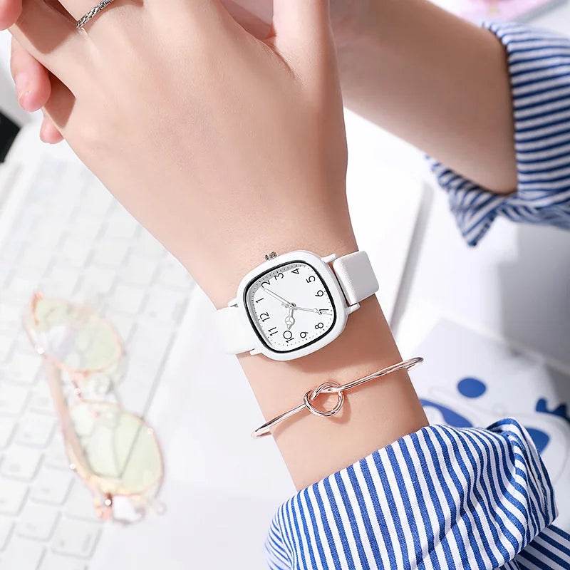 Fashion Brand Bear Women Quartz Watch 2024 Ladies Casual Silicone Jelly Watches Clock Girl Gift Zegarek Damski - Tamnz